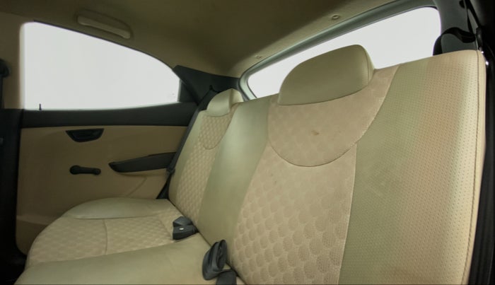 2017 Hyundai Eon MAGNA PLUS, Petrol, Manual, 16,081 km, Right Side Rear Door Cabin