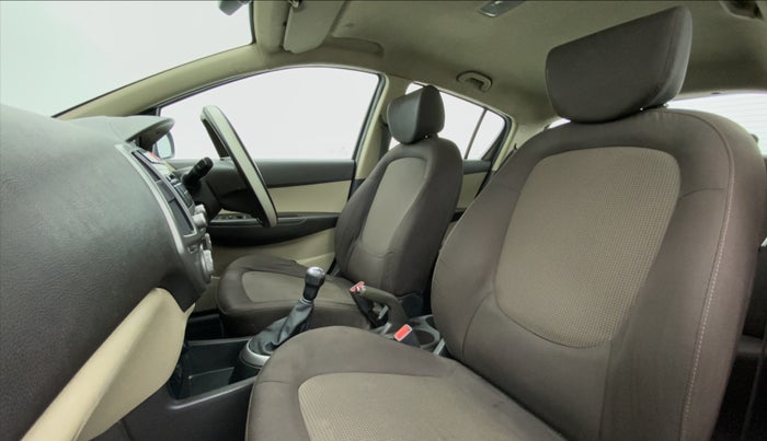 2014 Hyundai i20 SPORTZ 1.2 VTVT, Petrol, Manual, 32,896 km, Right Side Front Door Cabin