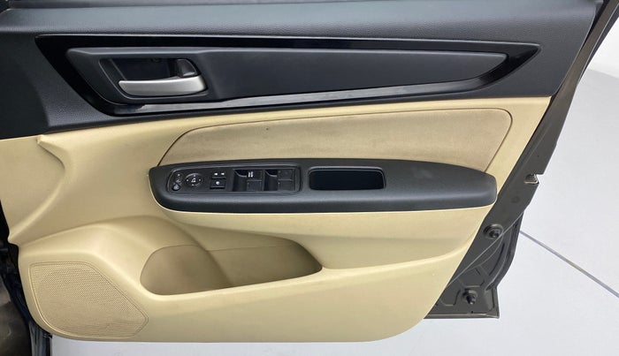 2018 Honda Amaze 1.2 SMT I VTEC, Petrol, Manual, 17,574 km, Driver Side Door Panels Control