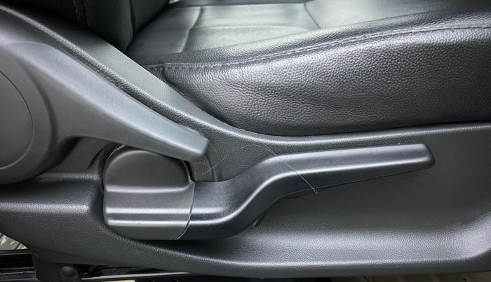 2018 Honda Amaze 1.2 SMT I VTEC, Petrol, Manual, 17,574 km, Driver Side Adjustment Panel