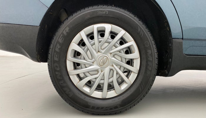 2018 Mahindra MARAZZO M2 8 STR, Diesel, Manual, 24,686 km, Right Rear Wheel