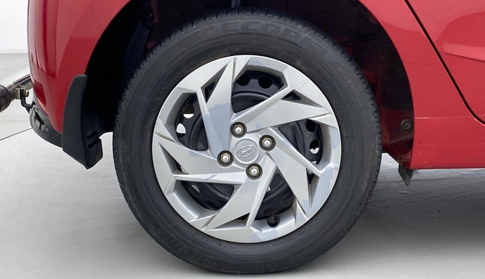 2020 Hyundai NEW I20 MAGNA 1.5 MT, Diesel, Manual, 54,062 km, Right Rear Wheel