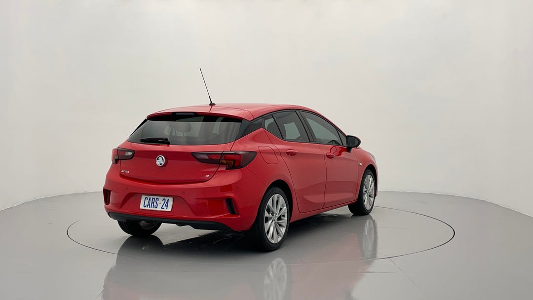 Right Back Diagonal (45- Degree) View