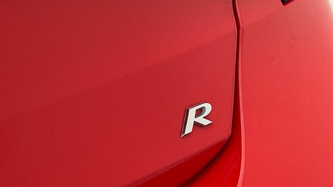 Badge (Boot Right Side)