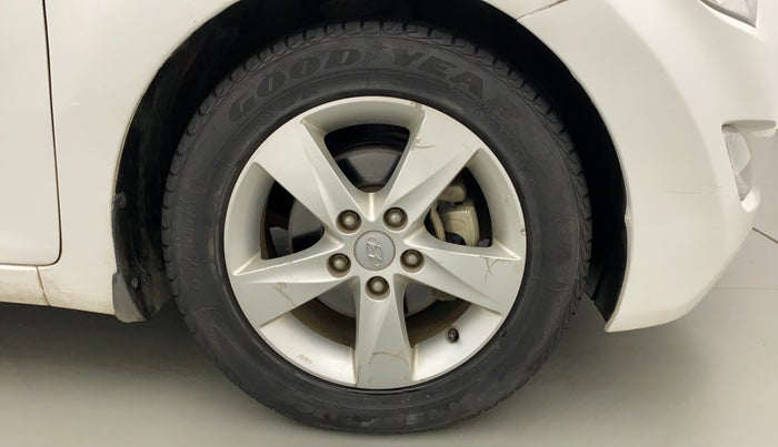 2014 Hyundai New Elantra 1.8 SX MT VTVT, Petrol, Manual, 21,460 km, Right Front Wheel