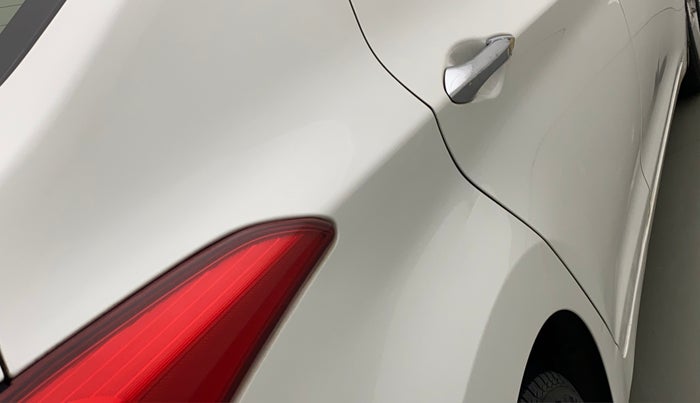 2014 Hyundai New Elantra 1.8 SX MT VTVT, Petrol, Manual, 21,460 km, Right quarter panel - Slightly dented