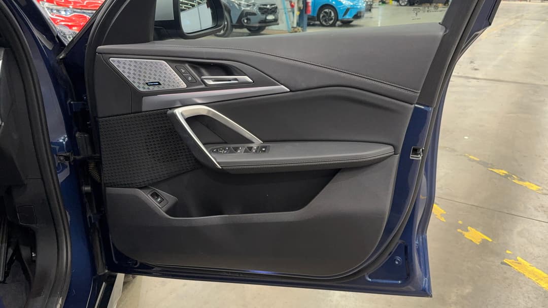 2023 BMW X1 sDrive18i, Automatic, 22618 km, Speaker View