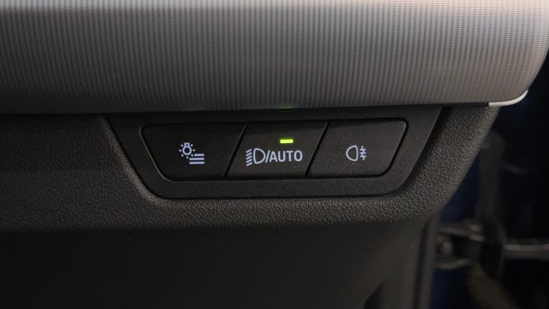2023 BMW X1 sDrive18i, Automatic, 22618 km, Utility Switches/Buttons