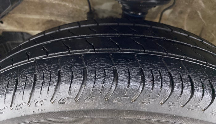 2019 Maruti S PRESSO VXI, Petrol, Manual, 35,799 km, Left Front Tyre Tread
