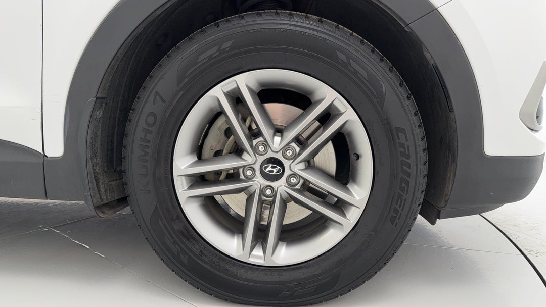 2016 Hyundai Santa Fe Active Crdi (4x4), Automatic, 233425 km, Right Front Wheel