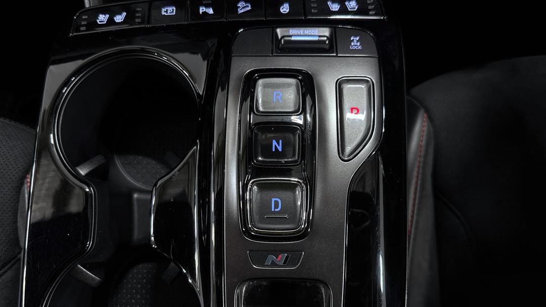2023 Hyundai Tucson Highlander N Line (AWD), Automatic, 25244 km, Gear Lever 