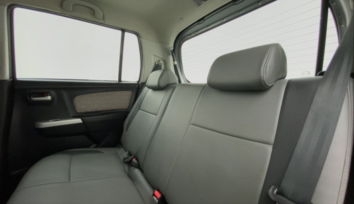 2015 Maruti Wagon R 1.0 VXI, Petrol, Manual, 21,757 km, Right Side Rear Door Cabin