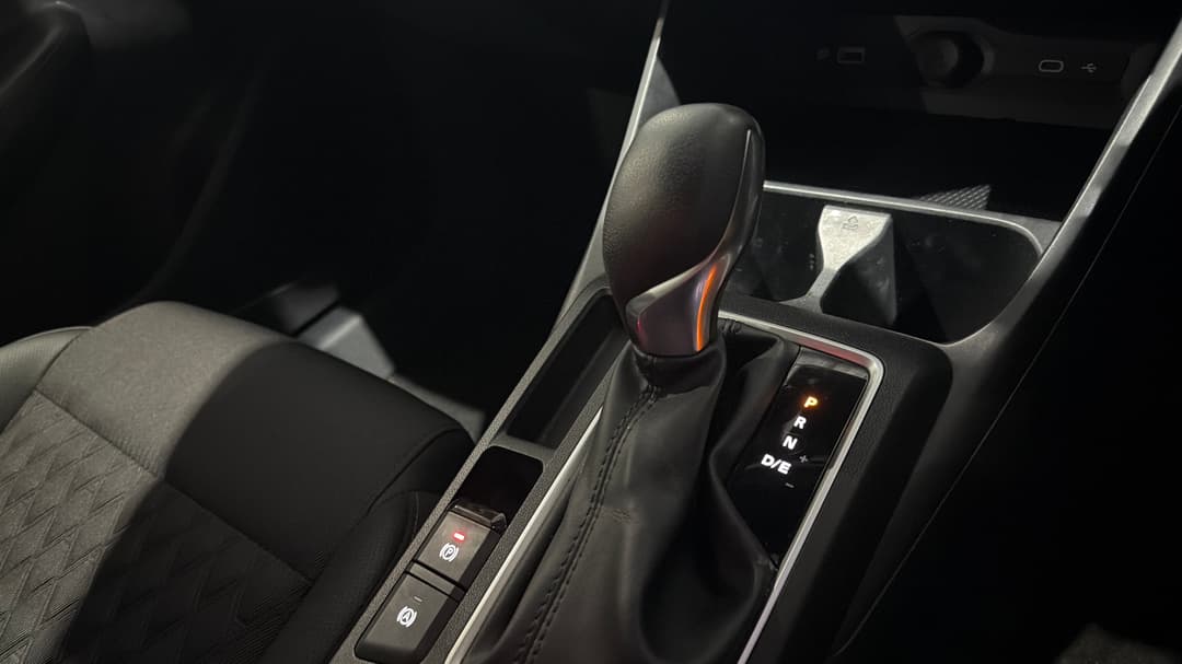 2025 MG Mg3 Essence, Automatic, 7446 km, Gear Lever 