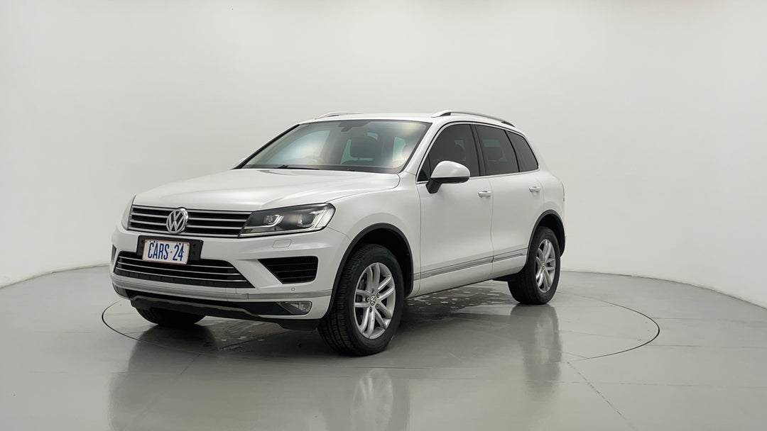 Left Front Diagonal (45- Degree) View