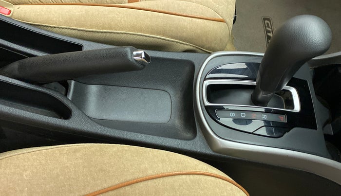 2019 Honda City V CVT, Petrol, Automatic, 41,158 km, Gear Lever