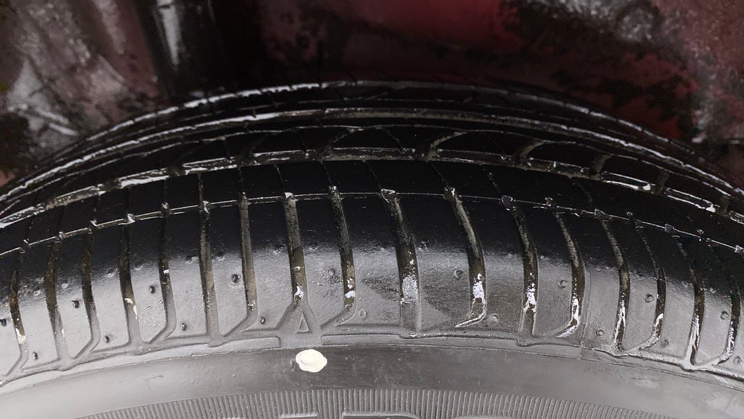 Right Rear Tyre Tread