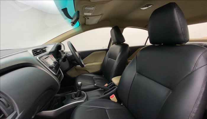 2014 Honda City V MT PETROL, Petrol, Manual, 59,346 km, Right Side Front Door Cabin View