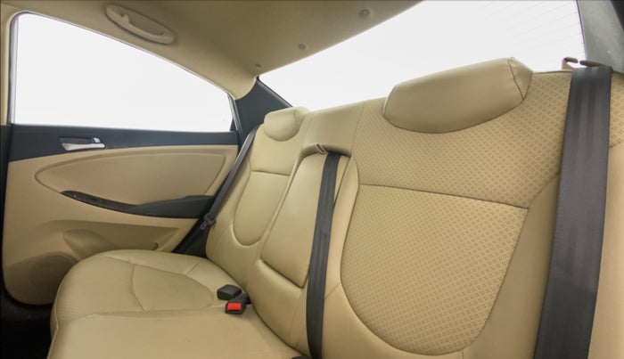 2017 Hyundai Verna 1.6 SX VTVT (O), Petrol, Manual, 4,832 km, Right Side Rear Door Cabin