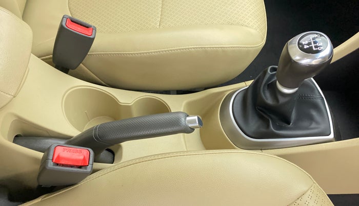 2017 Hyundai Verna 1.6 SX VTVT (O), Petrol, Manual, 4,832 km, Gear Lever