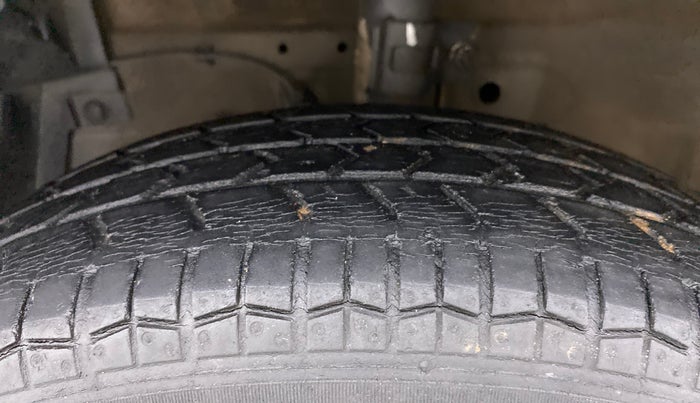 2017 Maruti Swift Dzire VXI (O), Petrol, Manual, 48,806 km, Left Front Tyre Tread