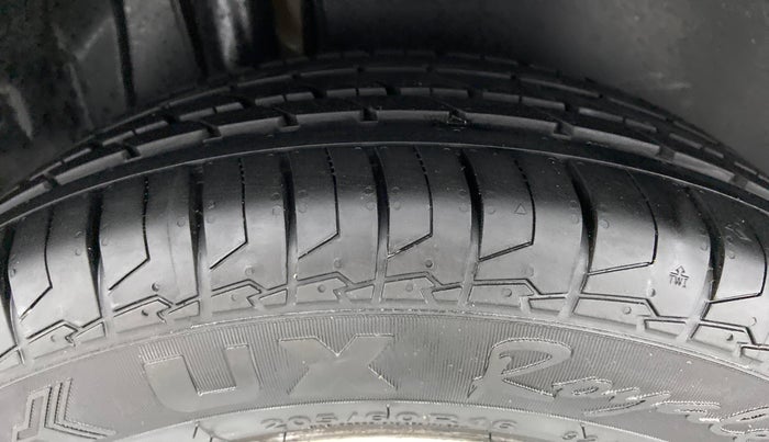2017 Maruti S Cross ZETA 1.3, Diesel, Manual, 43,830 km, Right Rear Tyre Tread