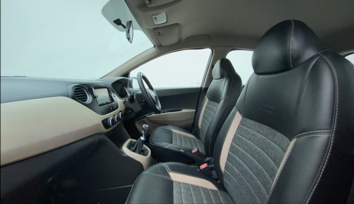 2013 Hyundai Grand i10 SPORTZ 1.1 CRDI, Diesel, Manual, 81,071 km, Right Side Front Door Cabin