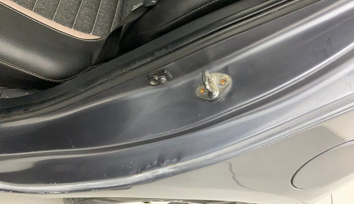2013 Hyundai Grand i10 SPORTZ 1.1 CRDI, Diesel, Manual, 81,071 km, Left C pillar - Paint is slightly faded
