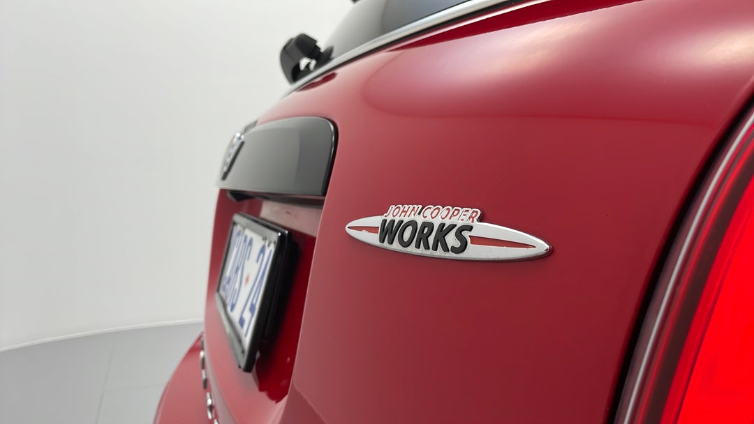 Badge (Boot Right Side)