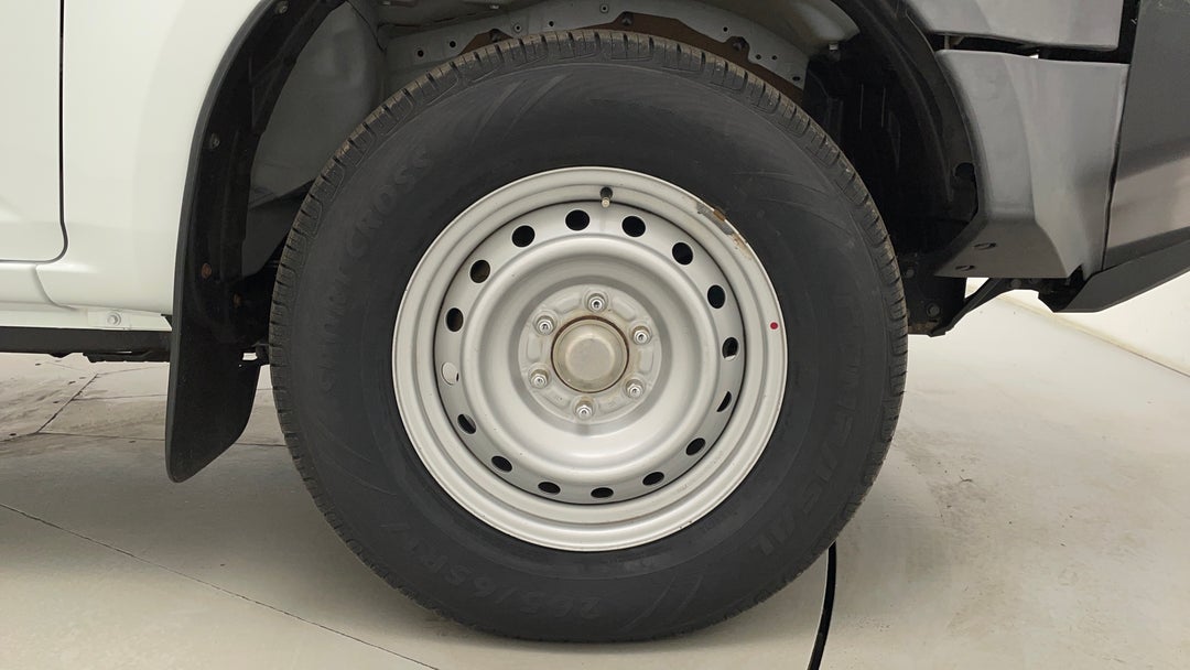 2021 Isuzu D-MAX Sx (4x4), Automatic, 99691 km, Right Front Wheel