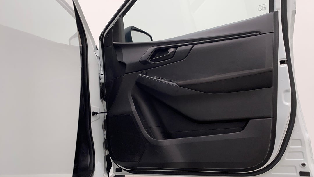 2021 Isuzu D-MAX Sx (4x4), Automatic, 99691 km, Speaker View