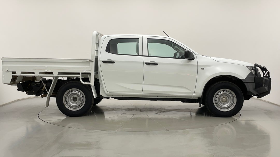 2021 Isuzu D-MAX Sx (4x4), Automatic, 99691 km, Right Side View
