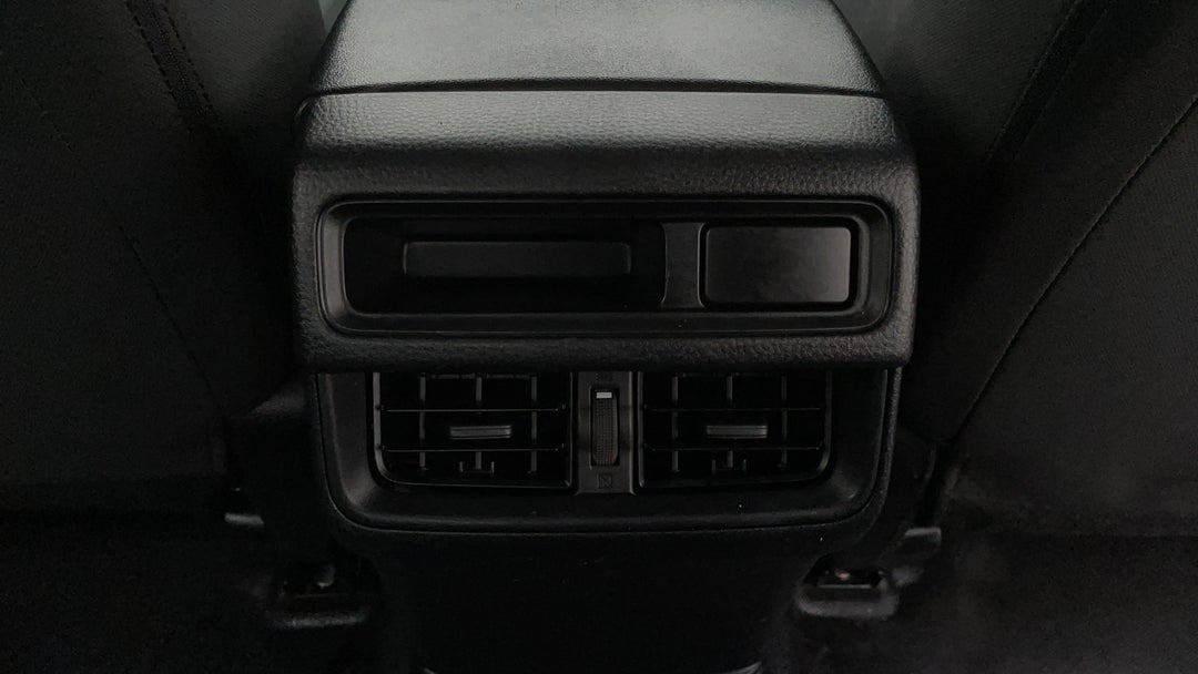 2021 Isuzu D-MAX Sx (4x4), Automatic, 99691 km, Rear A/C Vent