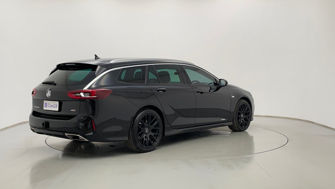 Right Back Diagonal (45- Degree) View