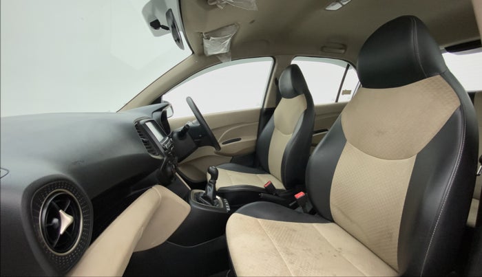 2019 Hyundai NEW SANTRO ASTA MT, Petrol, Manual, 29,906 km, Right Side Front Door Cabin