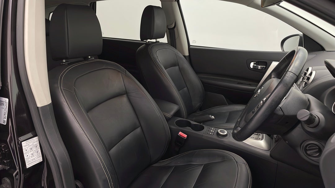 2012 Nissan Dualis +2 Ti (4x4), Automatic, 84151 km, Right Side Front Door Cabin View