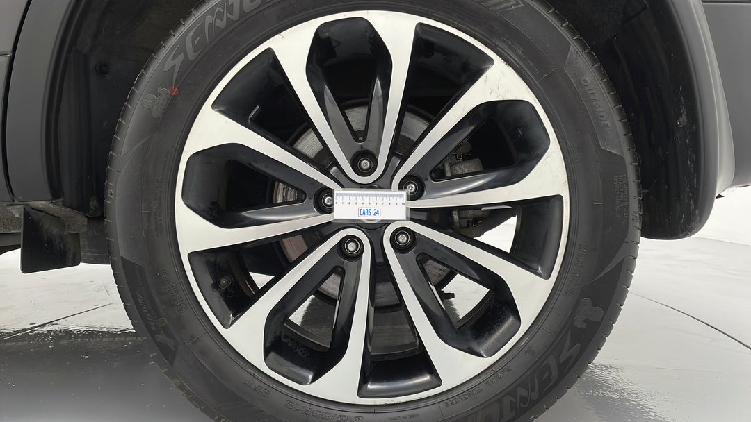 2012 Nissan Dualis +2 Ti (4x4), Automatic, 84151 km, Wheels Rim Rear LHS Scuff