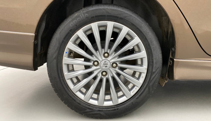 2015 Maruti Ciaz ZXI RS, Petrol, Manual, 42,169 km, Right Rear Wheel