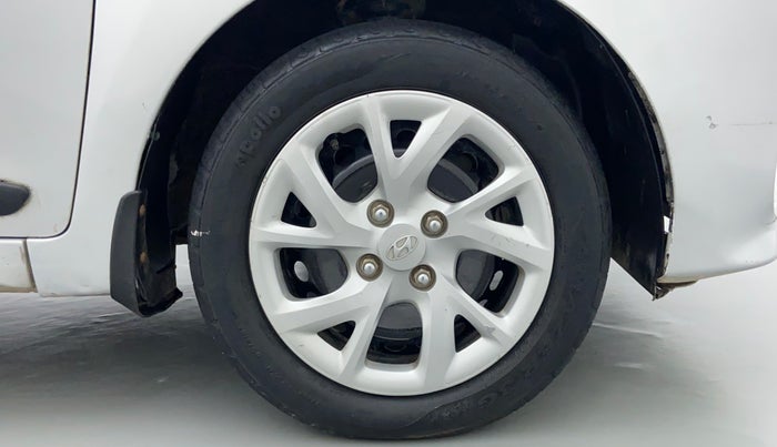 2017 Hyundai Grand i10 SPORTZ 1.2 KAPPA VTVT, Petrol, Manual, 92,995 km, Right Front Wheel