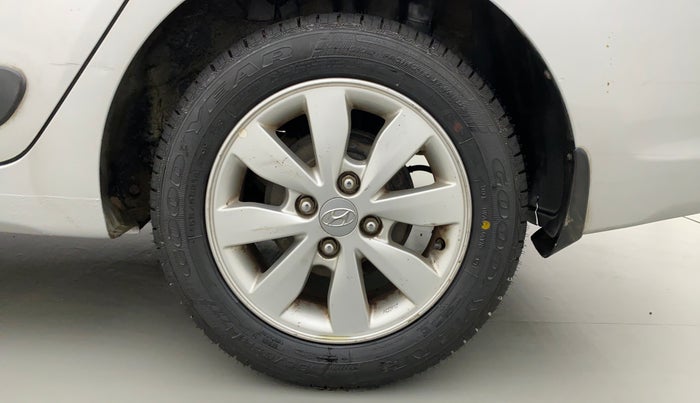 2014 Hyundai Xcent S 1.2 OPT, Petrol, Manual, 32,364 km, Left Rear Wheel