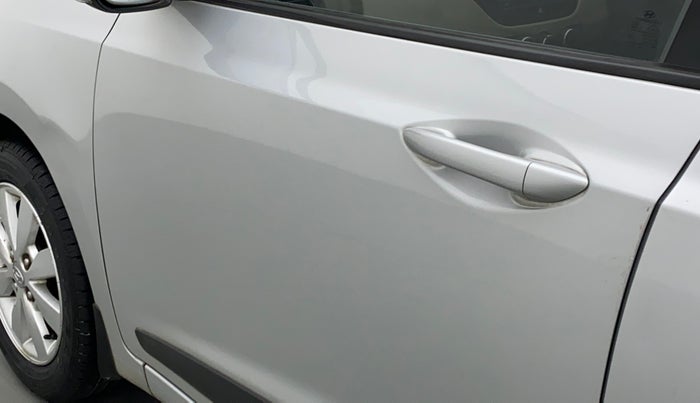 2014 Hyundai Xcent S 1.2 OPT, Petrol, Manual, 32,364 km, Front passenger door - Minor scratches