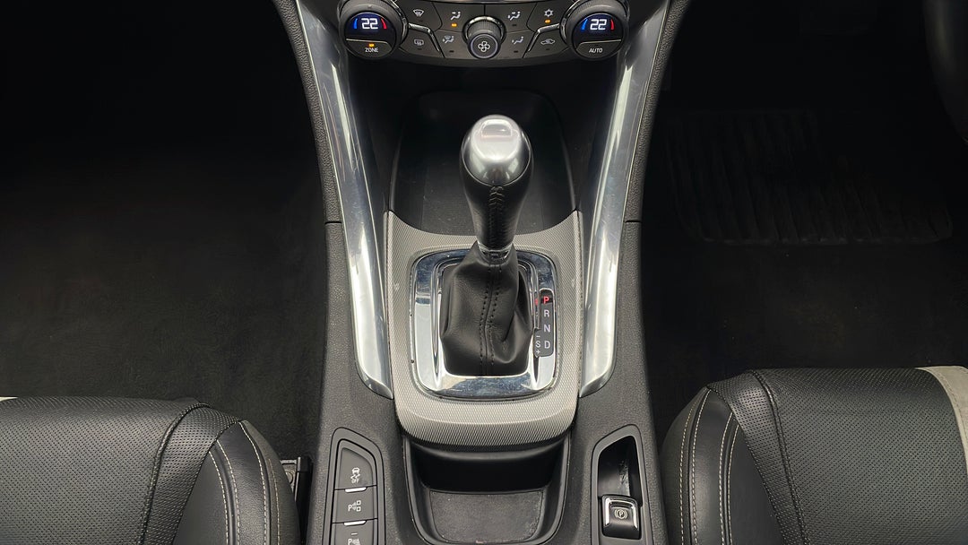 2016 Holden Calais Calais, Automatic, 105490 km, Gear Lever 