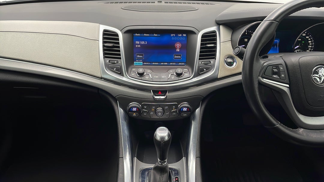 2016 Holden Calais Calais, Automatic, 105490 km, Center Console