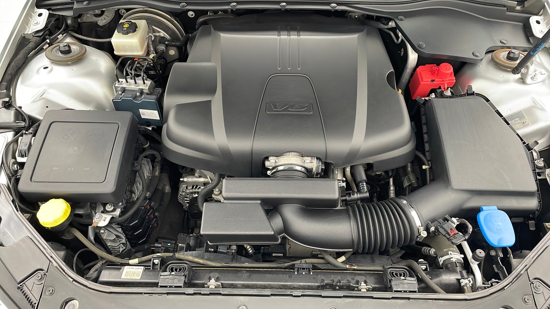 2016 Holden Calais Calais, Automatic, 105490 km, Open Bonnet (Engine)