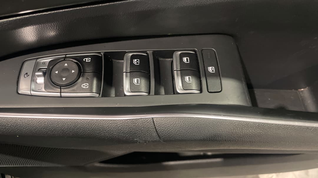2023 Kia Sorento S 7 Seat, Automatic, 65693 km, Drivers Side Door Panel Controls