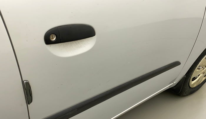 2012 Hyundai i10 ERA 1.1, Petrol, Manual, 1,04,035 km, Driver-side door - Slightly dented