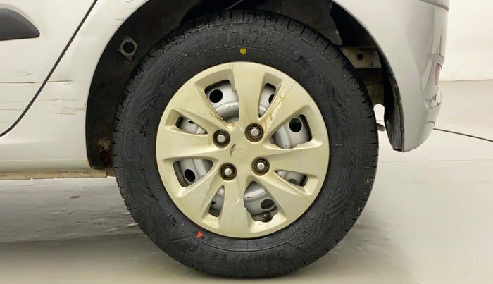 2012 Hyundai i10 ERA 1.1, Petrol, Manual, 1,04,035 km, Left Rear Wheel