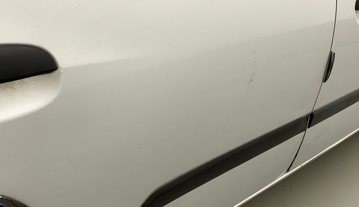 2012 Hyundai i10 ERA 1.1, Petrol, Manual, 1,04,035 km, Right rear door - Minor scratches