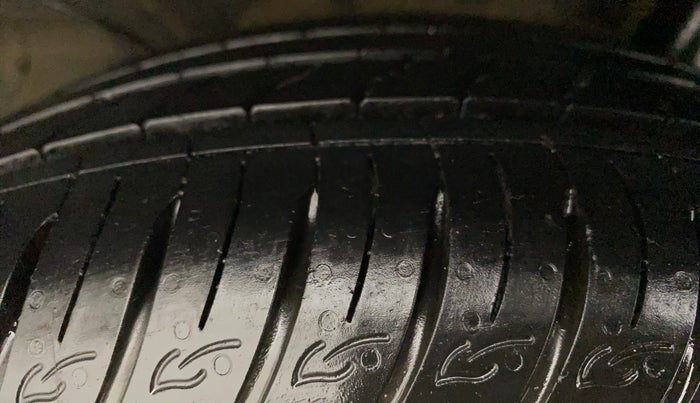 2021 KIA SONET HTK PLUS 1.2, Petrol, Manual, 10,266 km, Left Rear Tyre Tread