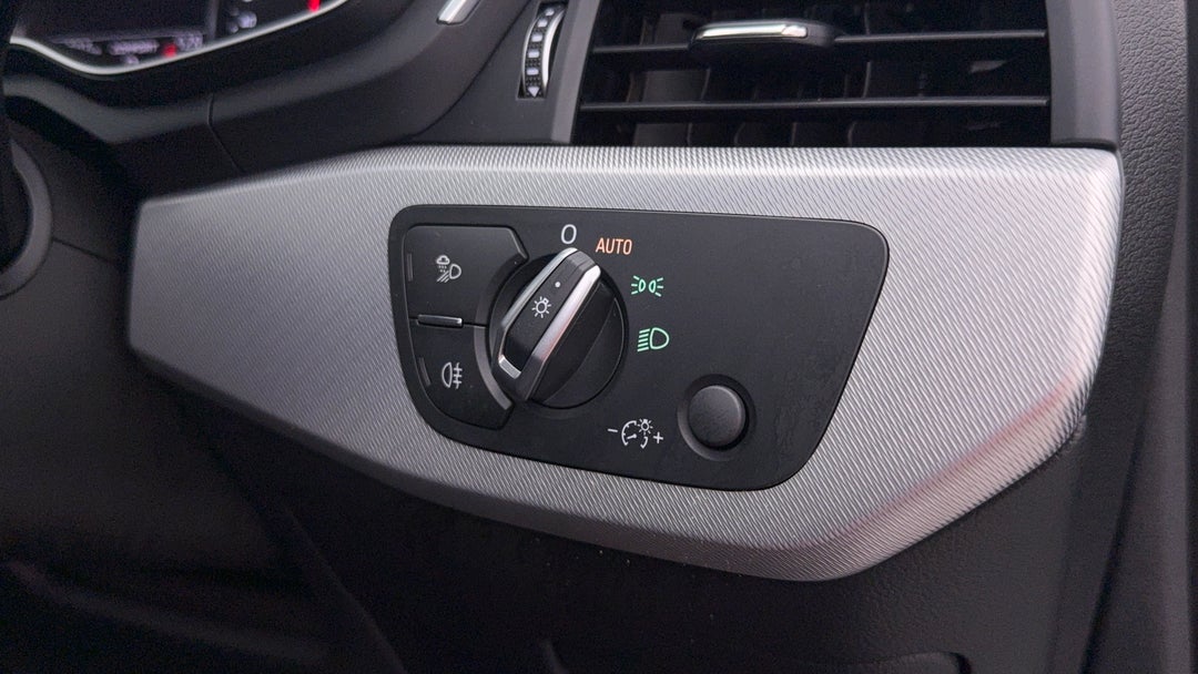 2019 Audi A4 1.4 Tfsi S Tronic S Line, Automatic, 45507 km, Utility Switches/Buttons
