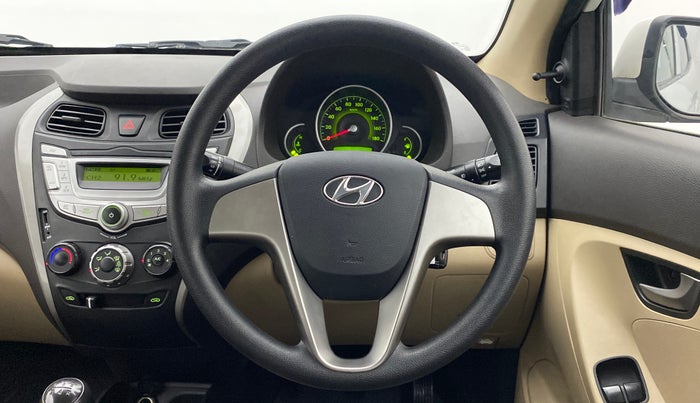 2018 Hyundai Eon SPORTZ, Petrol, Manual, 13,944 km, Steering Wheel Close Up